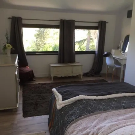 Lavish Holiday In With Private Swimming Pool בית נופש Fréjus